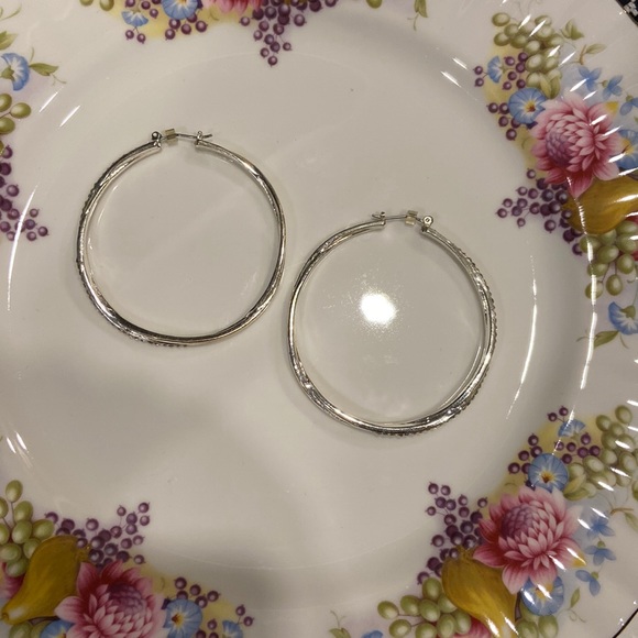 EUC * Guess Jeans * Silver Tone Twisted Crystal Hoop Earrings